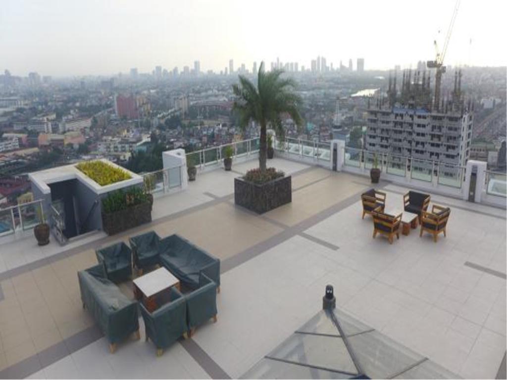 Sorrel Residences Condo Apartment By Fe Manila Exterior photo